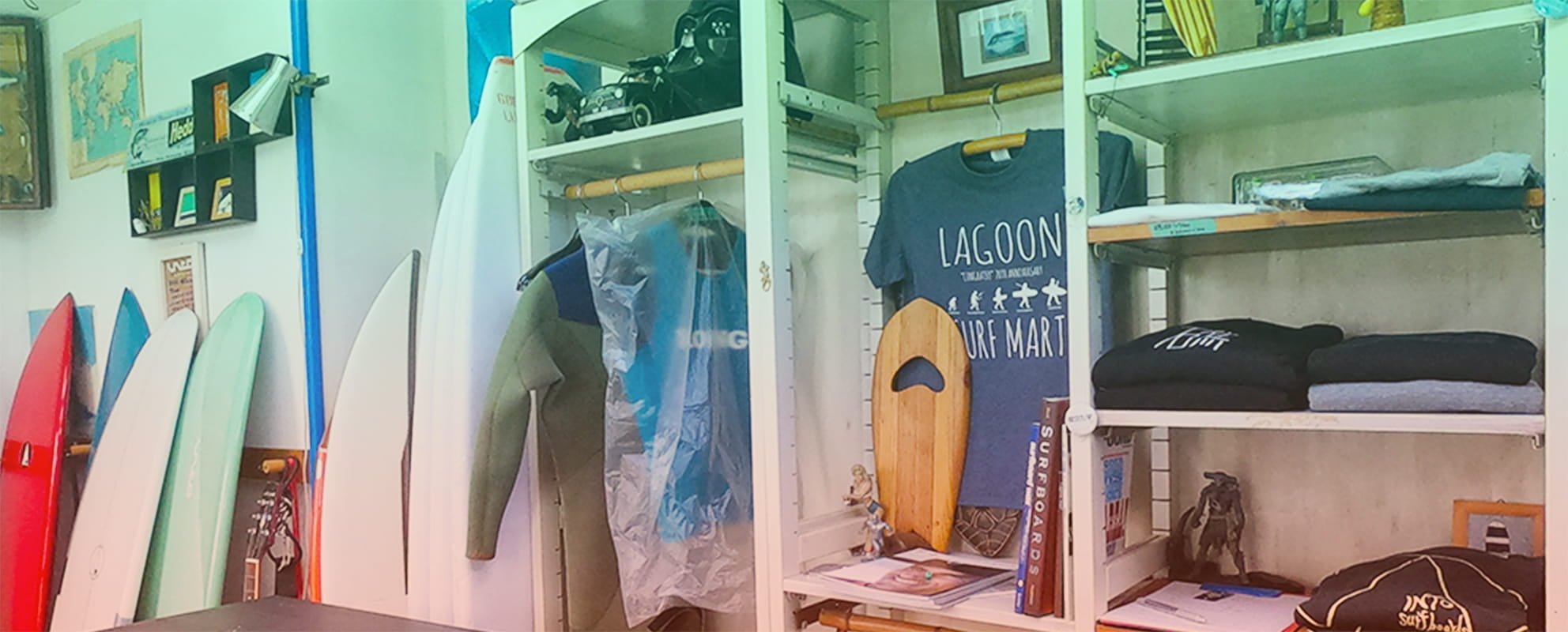 Lagoon surf mart（ラグーンサーフマート）店内